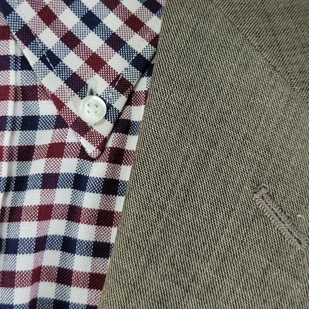 Calvin Klein Men's Sport Coat Blazer Three Button Brown Shark Skin Wool Size 42L